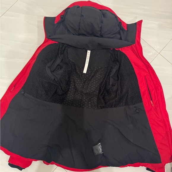 Lululemon Sleet Street Jacket size 4 - Picture 8 of 9